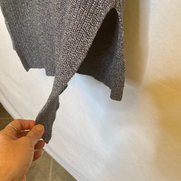 BANANA REPUBLIC Gray Turtlekneck Tunic Dress/ Top - Picture 4 of 6